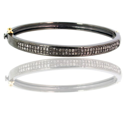 हीरा प्रशस्त सोने की चूड़ी