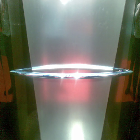 धनुषाकार हैंड रेल्स