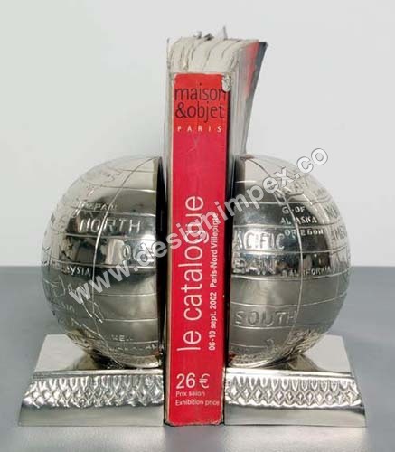 ग्लोब बुकेंड