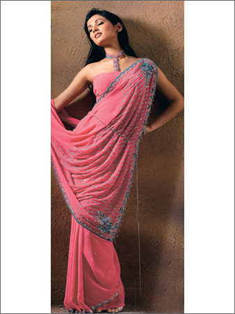 sequins कार्य वाली साड़ी