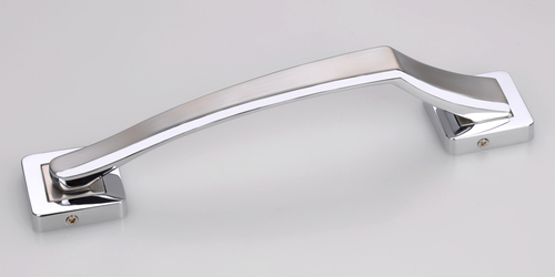 स्टाइलिश दरवाज़े के हैंडल