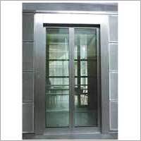 ग्लास कैप्सूल लिफ्ट्स