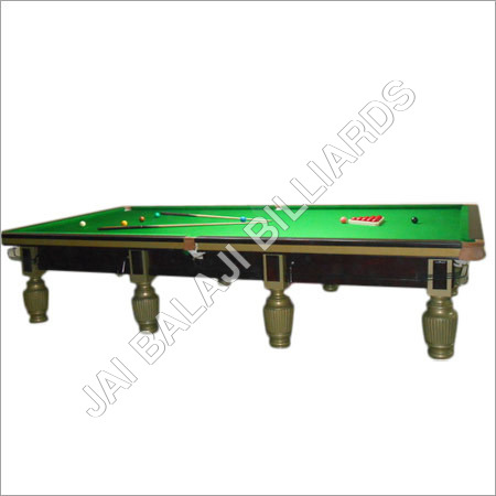 प्राचीन स्नूकर टेबल