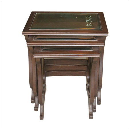 कस्टम मेड लकड़ी की स्टूल