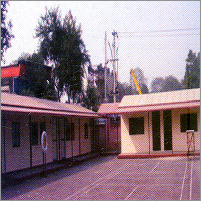 पूर्वनिर्मित झोपड़ियाँ