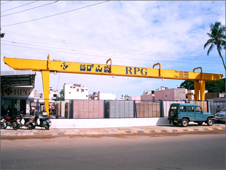 डबल गार्डर गोलियथ क्रेन