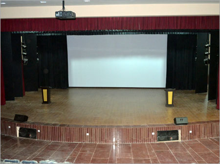 मोटराइज्ड ऑडिटोरियम पर्दा