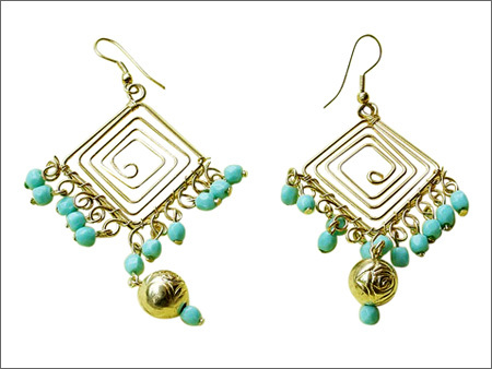 बीडेड इयरिंग्स