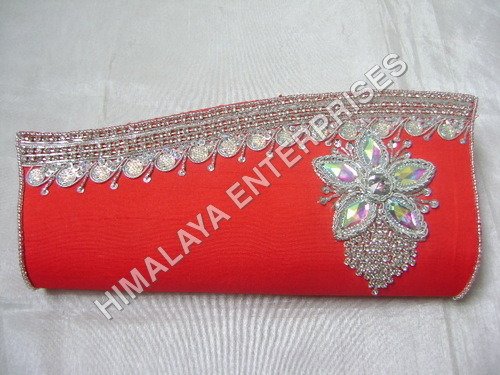 ज़री क्लच बैग