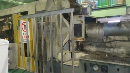 भारी इंजेक्शन मोल्डिंग मशीनें