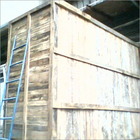 भारी लकड़ी का डिब्बा