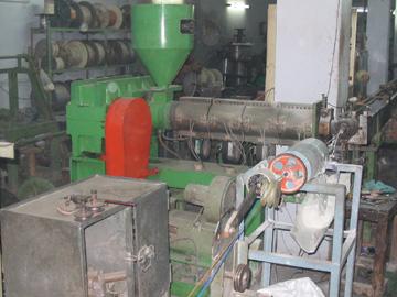 इलेक्ट्रिक वायर/ केबल मशीनरी