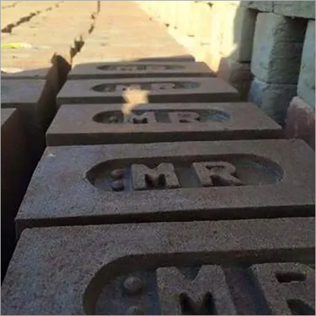 लाल मिट्टी की ईंटें