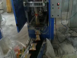 रवा सूजी सेमोलिना कॉलर प्रकार पैकिंग मशीन