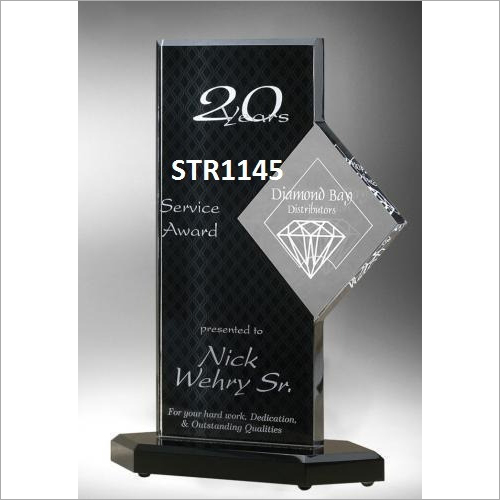 विभिन्न रंग रैस्पर डिज़ाइनर ट्रॉफी