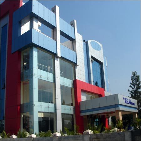 औद्योगिक एल्यूमीनियम ग्लेज़िंग