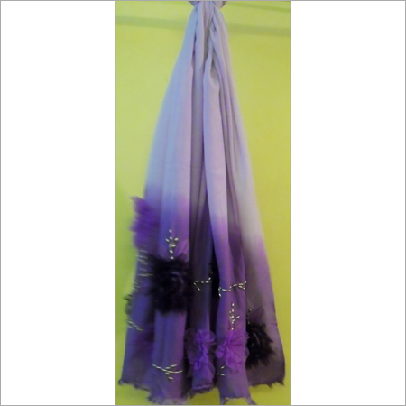 फ्लोरल प्रिंट स्कार्फ