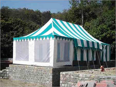 रॉयल स्विस टेंट विथ विंडोज