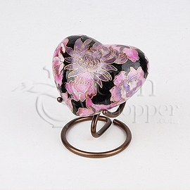 पिंक एंड ब्लैक ट्रेडिशनल फ्लोरल ब्लश