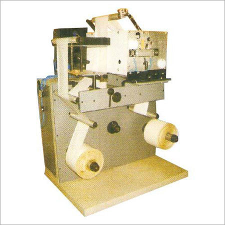 Label slitting counting machine