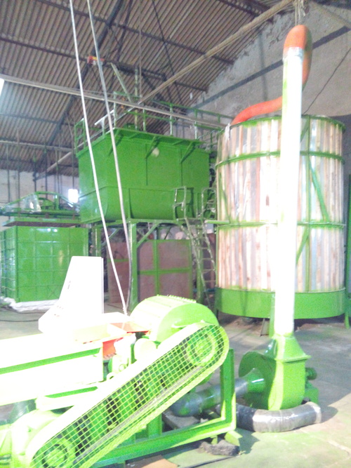 रीबॉन्डेड फोमिंग प्लांट