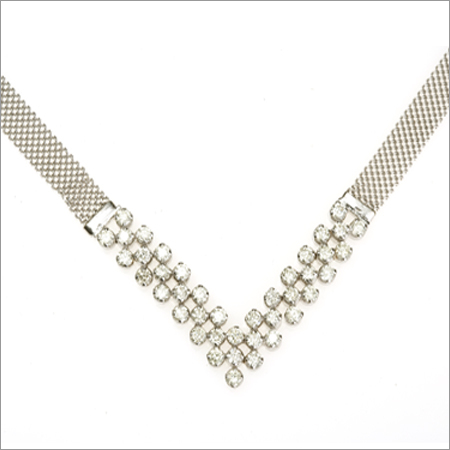 महिलाओं के हीरे के पेंडेंट