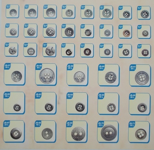 फैंसी मेटल बटन