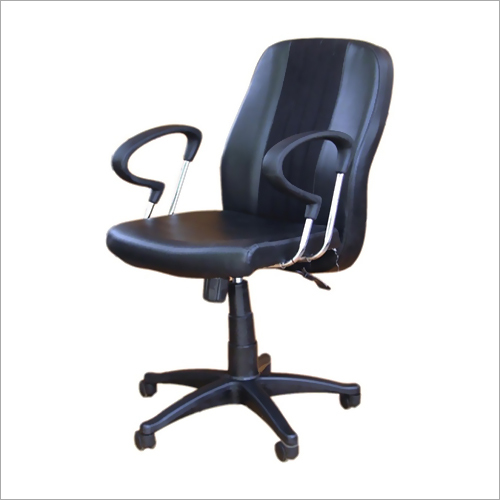 वाणिज्यिक कार्यालय की कुर्सी