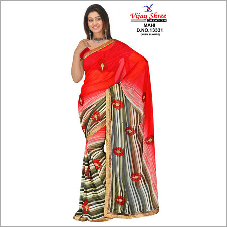 लाल डिज़ाइनर साड़ी