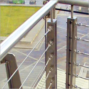 स्टेनलेस स्टील निर्माण