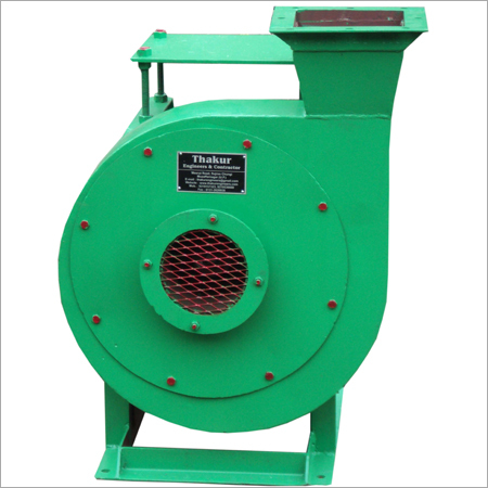 वायुमंडलीय प्रदूषण को कम करने के लिए, एग्जॉस्ट ब्लोअर का उपयोग किया जाता है। यह गंदगी और धुएं को बाहर निकालने में मदद करता है, जिससे बेहतर कार्य वातावरण सुनिश्चित होता है।