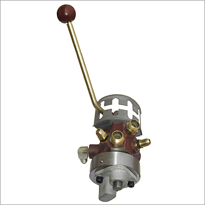 HYD. DISTRIBUTOR (SIX LEVERS)
