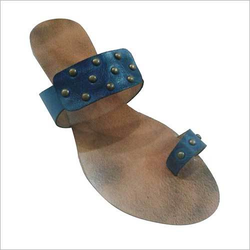 चमड़े की महिला सैंडल
