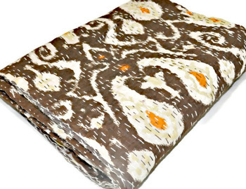 पैस्ले में 100% कॉटन क्वीन इकत क्विल्ट