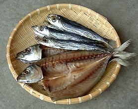 समुद्री नमकीन सूखी मछली