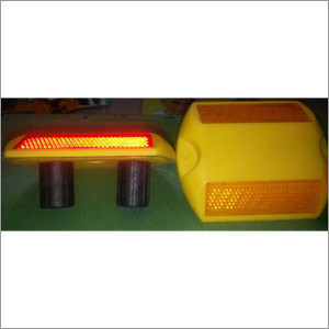 प्रतिबिंबित सड़क चिन्ह