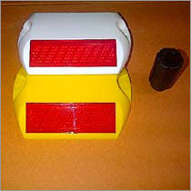 परावर्तक सड़क चिन्ह