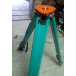 लेवलिंग ट्राइपॉड स्टैंड