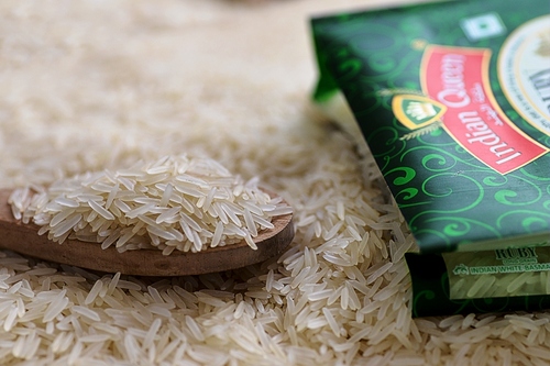 भूरा भारतीय बासमती चावल
