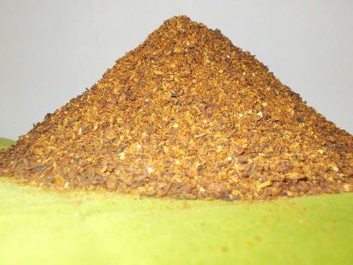 तेल लगे नीम केक पाउडर