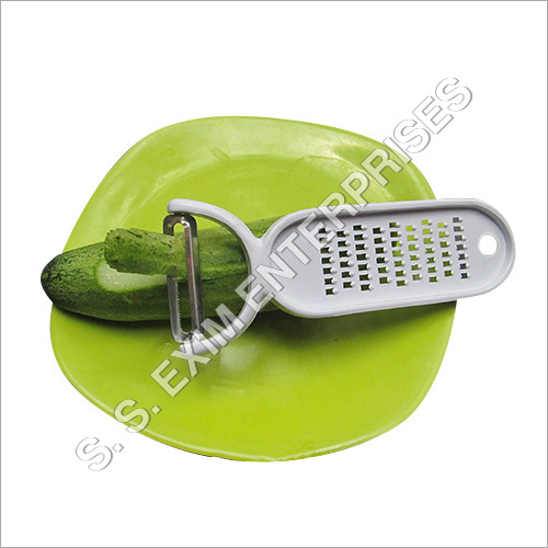 खीरे को छिलने वाला