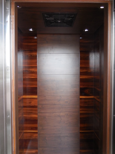 Passenger Elevators Speed: 1 Mm/M