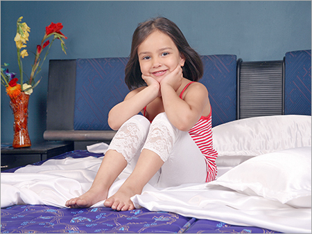 पॉली फाइबर तकिए