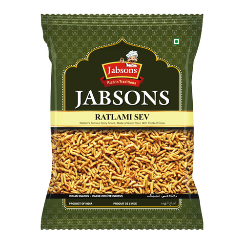 रतलामी सेव एक प्रसिद्ध भारतीय स्नैक है जो कुरकुरे और मसालेदार होते हैं। इसे विशेष रूप से चाय के साथ परोसा जाता है और यह अधिकतर त्योहारों और विशेष अवसरों पर खाया जाता है।