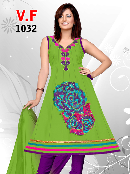 तैयार अनारकली सूट सजावट सामग्री: लेस