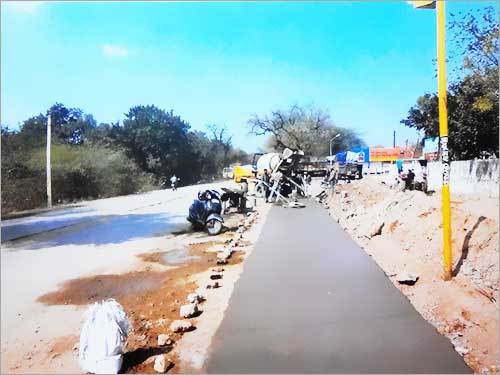 सड़क निर्माण सेवा