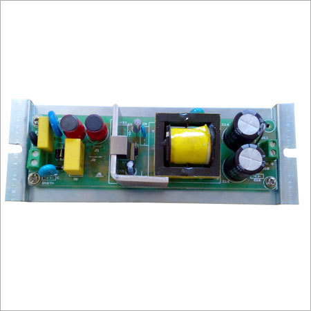 उच्च शक्ति LED ड्राइवर <10% THD WITH 10KV SURGE