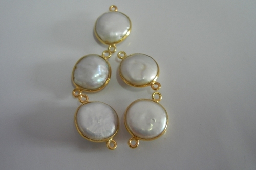 सिल्वर पर्ल कनेक्टर्स