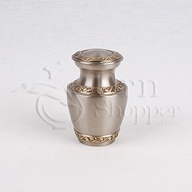 सिल्वर ट्राइस्टे प्यूटर ब्रास मेटल टोकन श्मशान कलश