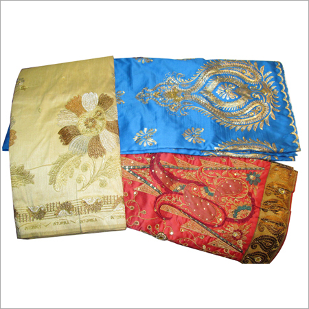 डिजाइनर कढ़ाई वाली साड़ियाँ